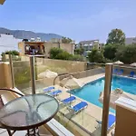 Acropolis Aparthotel