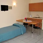 Acropolis Aparthotel