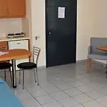 Acropolis Aparthotel 3*