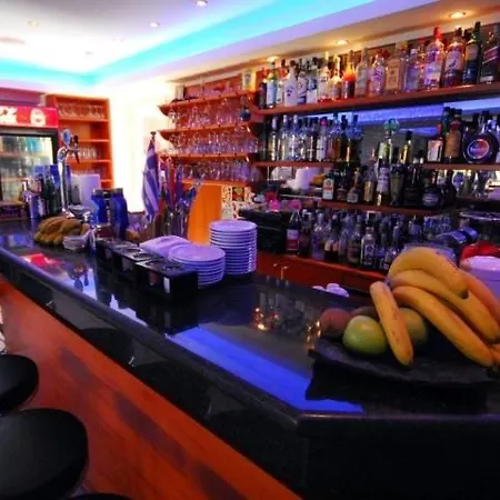 アパートホテル アクロポリス 3*