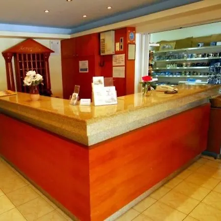 Hotel apartamentowy Acropolis