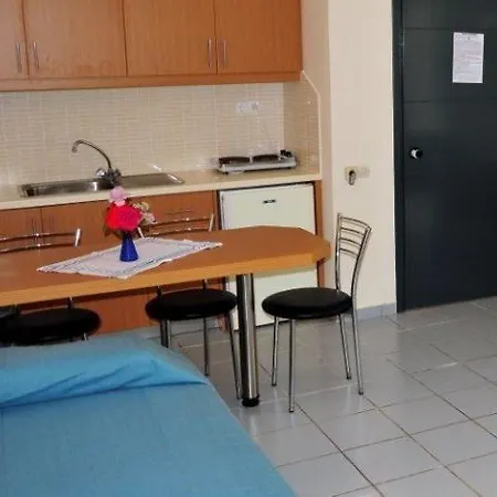 アクロポリス 3* ヘルソニソス