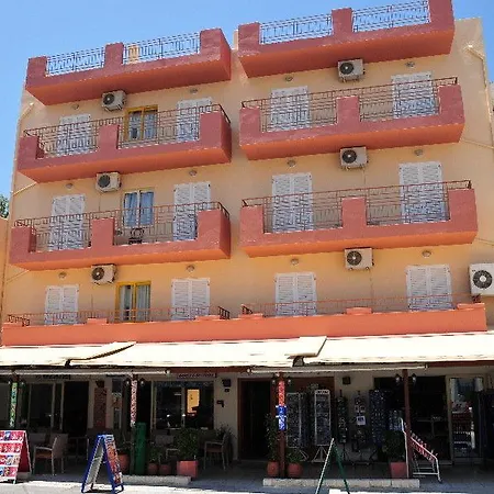 アクロポリス アパートホテル