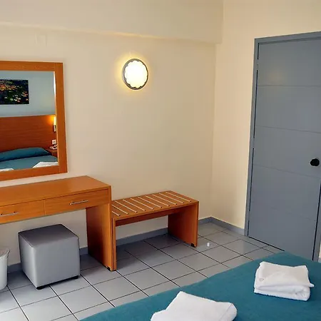 Hotel apartamentowy Acropolis
