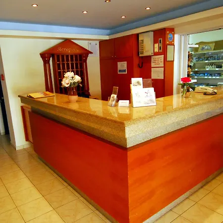 Hotel apartamentowy Acropolis