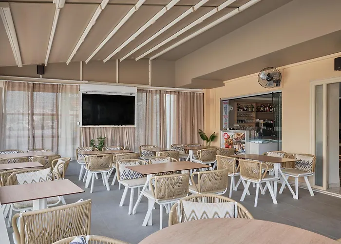 Acropolis 3* Херсонісос