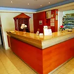 Aparthotel Acropolis